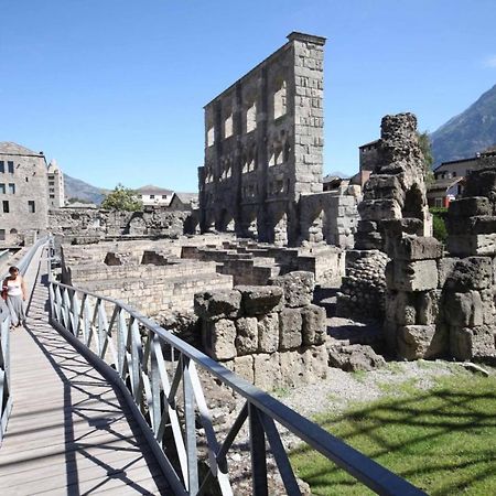 Casa Lucy Apartment Aosta Luaran gambar